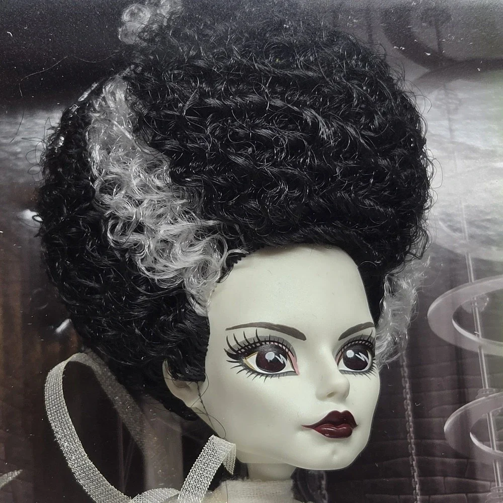 NEW Mattel Creations Monster High Skullector Bride of Frankenstein Dolls HDW25